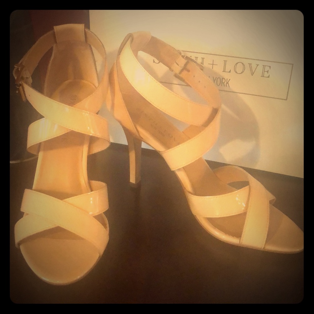 Sixth + Love strapped 3” heel size 8 NWB